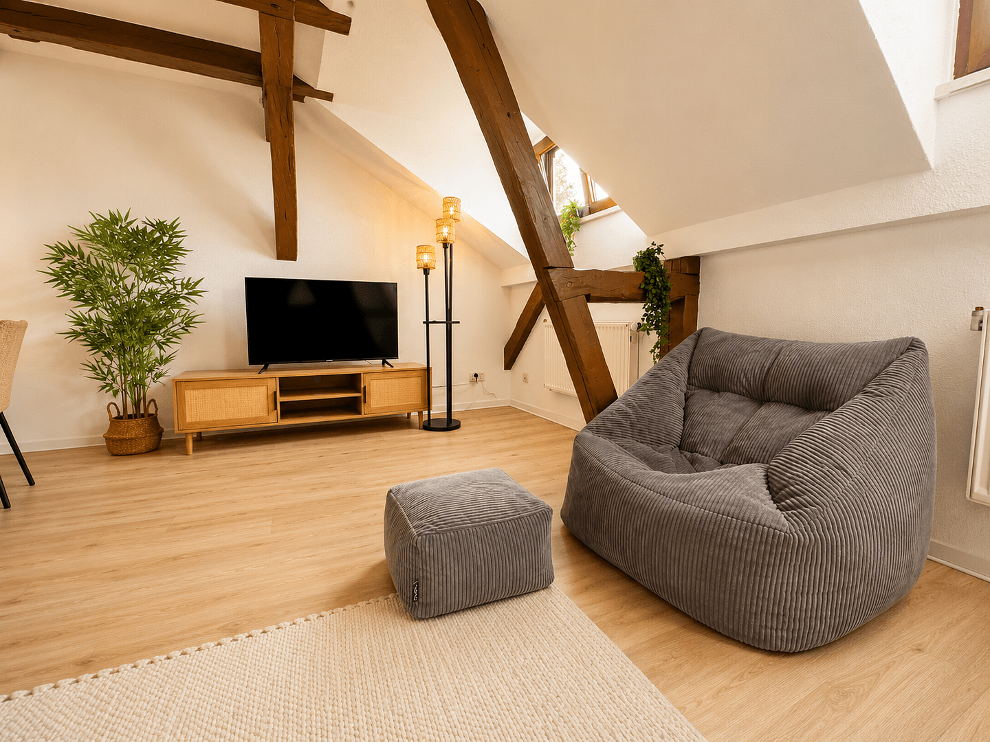 Pronájem bytu 2+1 59 m², Max-Pechstein-Str. 2, Cvikov, Sasko Pronájem bytu 2+1 59 m², Max-Pechstein-Str. 2, Cvikov, Sasko
