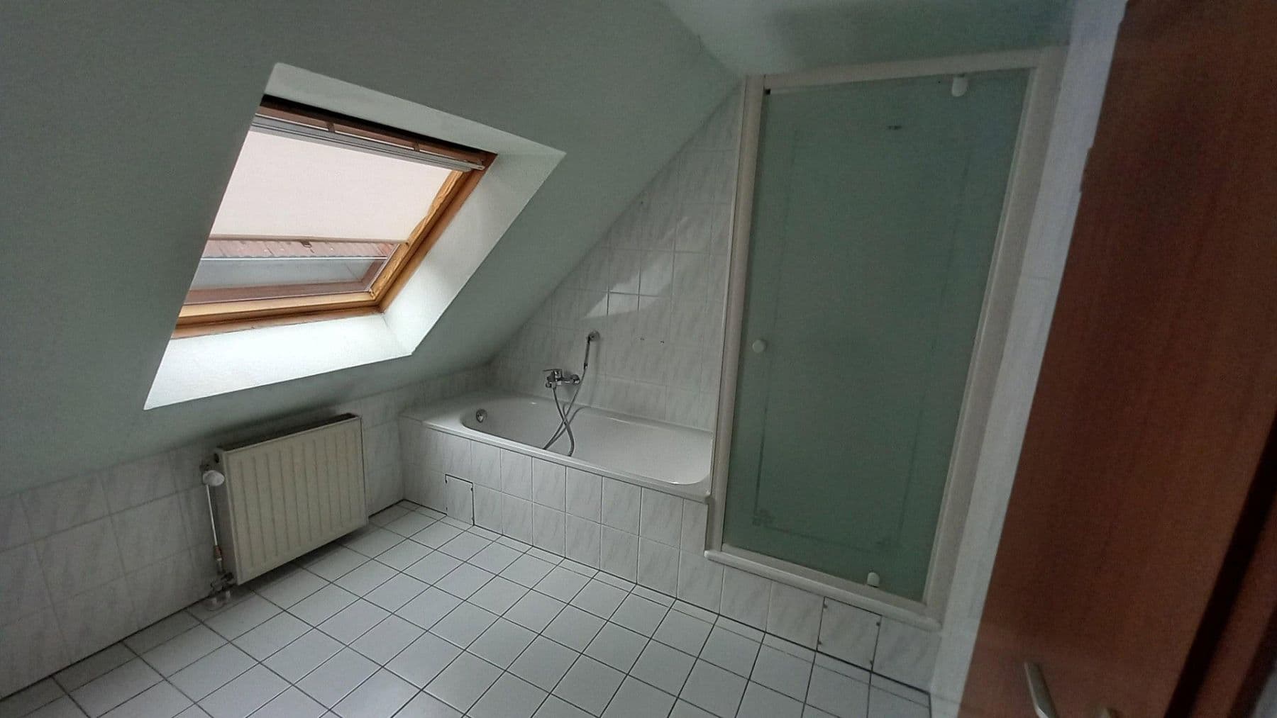 Prodej domu 120 m², pozemek 185 m², Frechen, Severní Porýní-Vestfálsko Prodej domu 120 m², pozemek 185 m², Frechen, Severní Porýní-Vestfálsko