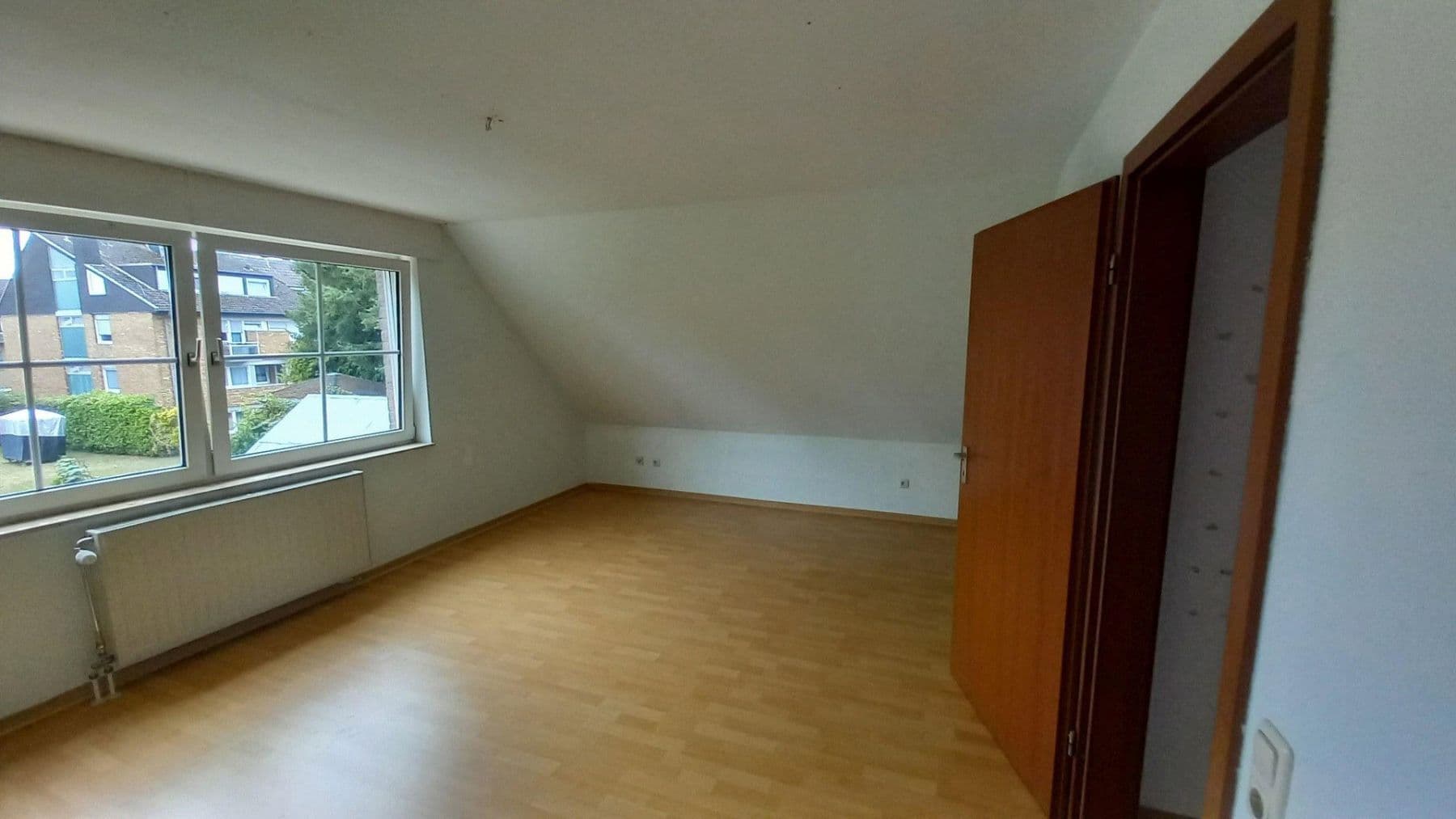 Prodej domu 120 m², pozemek 185 m², Frechen, Severní Porýní-Vestfálsko Prodej domu 120 m², pozemek 185 m², Frechen, Severní Porýní-Vestfálsko