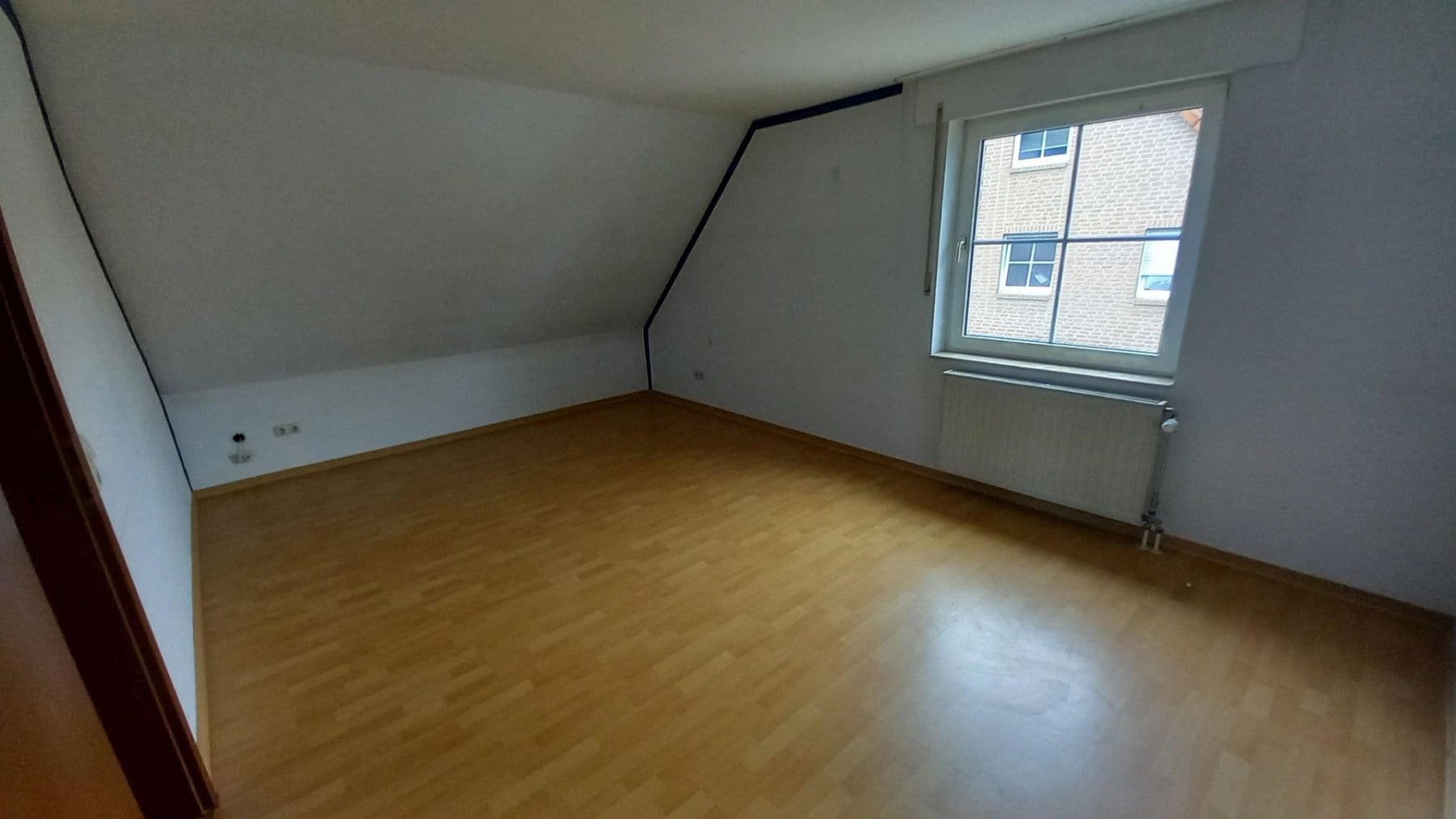 Prodej domu 120 m², pozemek 185 m², Frechen, Severní Porýní-Vestfálsko Prodej domu 120 m², pozemek 185 m², Frechen, Severní Porýní-Vestfálsko