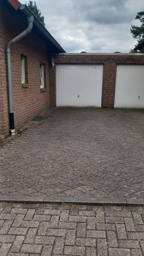 Prodej domu 120 m², pozemek 185 m², Frechen, Severní Porýní-Vestfálsko Prodej domu 120 m², pozemek 185 m², Frechen, Severní Porýní-Vestfálsko
