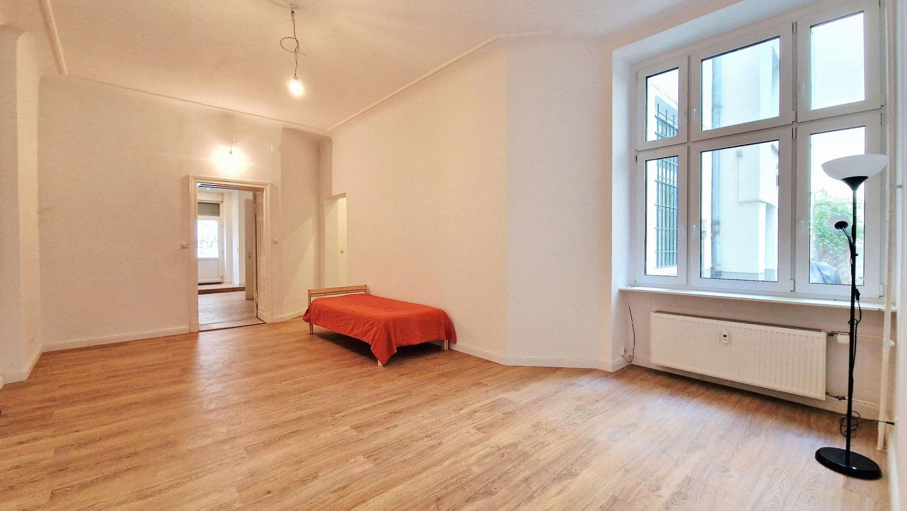 Prodej bytu 5+1 130 m², Berlin, Berlín Prodej bytu 5+1 130 m², Berlin, Berlín