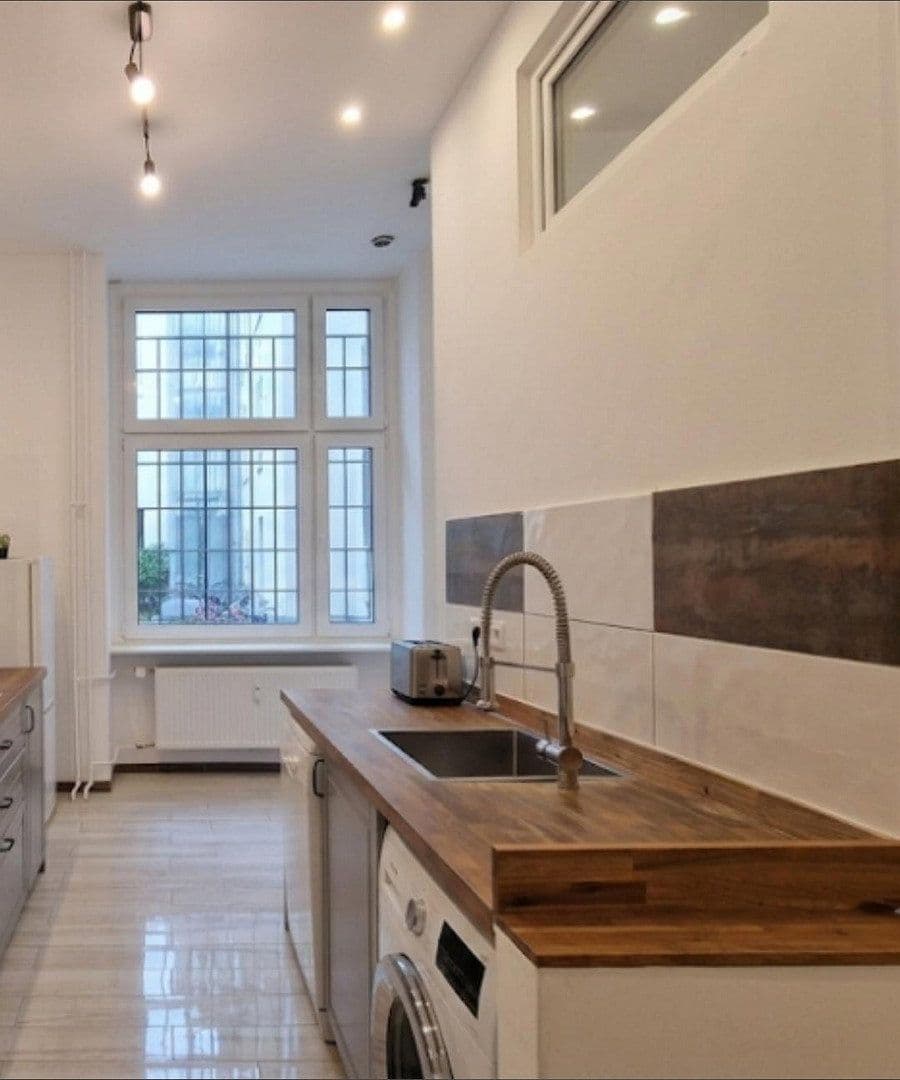 Prodej bytu 5+1 130 m², Berlin, Berlín Prodej bytu 5+1 130 m², Berlin, Berlín
