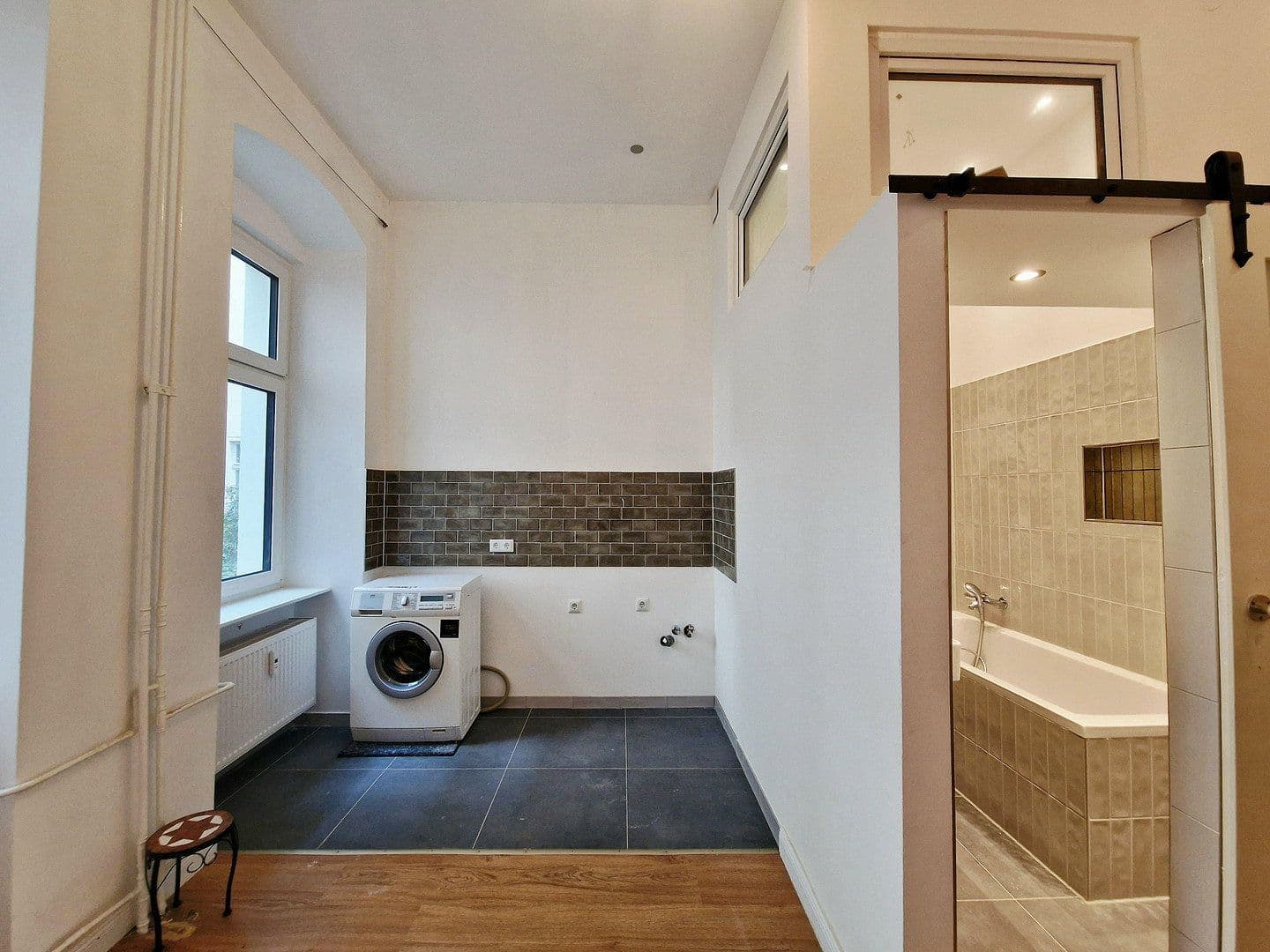 Prodej bytu 5+1 130 m², Berlin, Berlín Prodej bytu 5+1 130 m², Berlin, Berlín