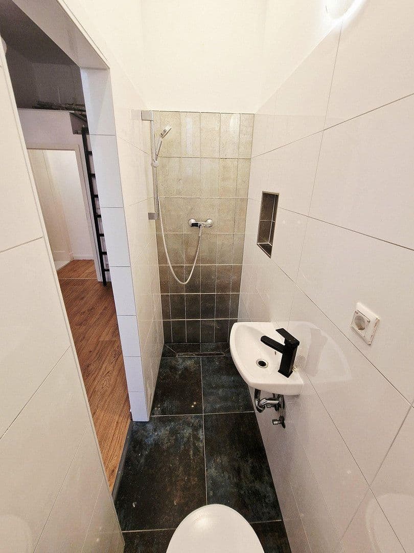 Prodej bytu 5+1 130 m², Berlin, Berlín Prodej bytu 5+1 130 m², Berlin, Berlín