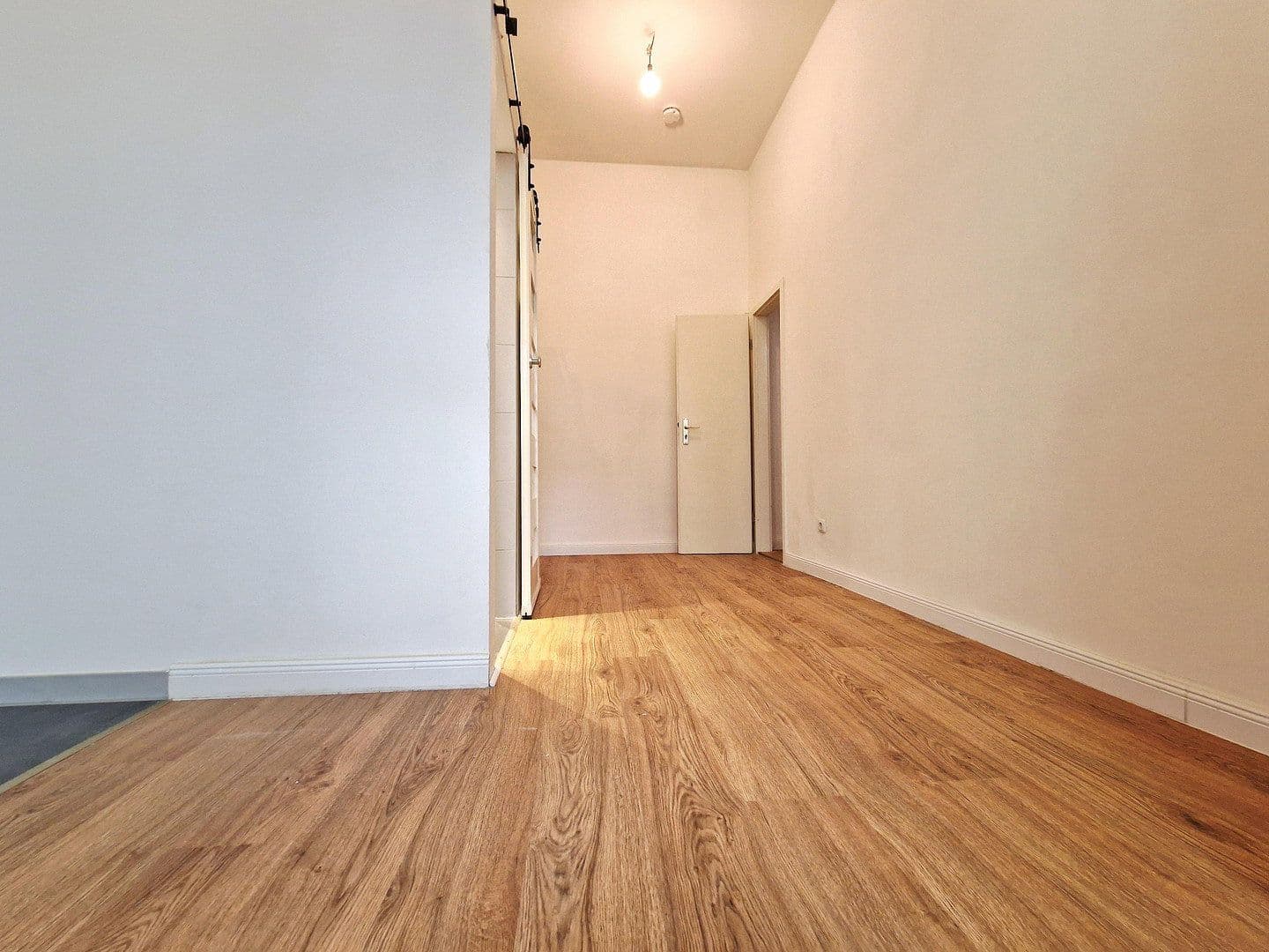 Prodej bytu 5+1 130 m², Berlin, Berlín Prodej bytu 5+1 130 m², Berlin, Berlín