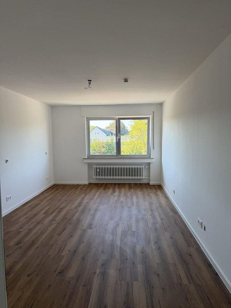 Pronájem bytu 3+1 95 m², Aachener Straße 1274, Köln, Severní Porýní-Vestfálsko Pronájem bytu 3+1 95 m², Aachener Straße 1274, Köln, Severní Porýní-Vestfálsko