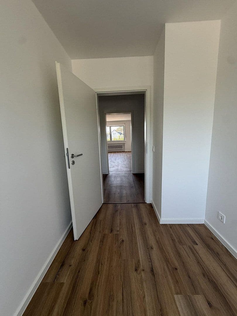 Pronájem bytu 3+1 95 m², Aachener Straße 1274, Köln, Severní Porýní-Vestfálsko Pronájem bytu 3+1 95 m², Aachener Straße 1274, Köln, Severní Porýní-Vestfálsko