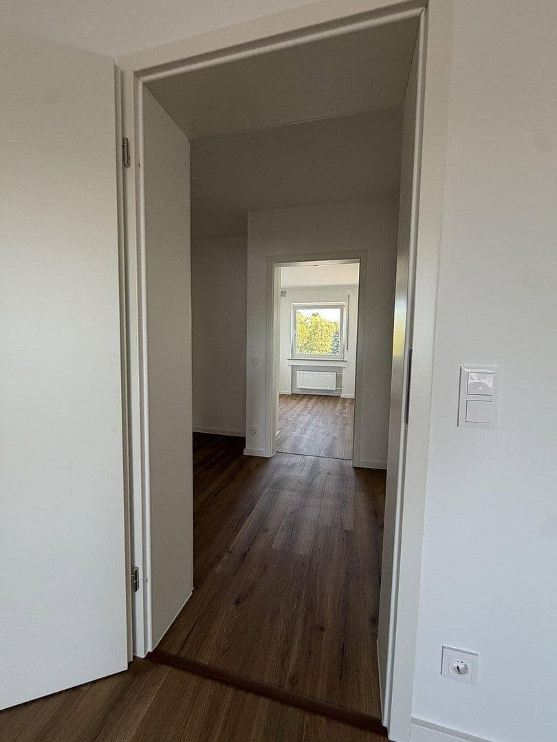 Pronájem bytu 3+1 95 m², Aachener Straße 1274, Köln, Severní Porýní-Vestfálsko Pronájem bytu 3+1 95 m², Aachener Straße 1274, Köln, Severní Porýní-Vestfálsko