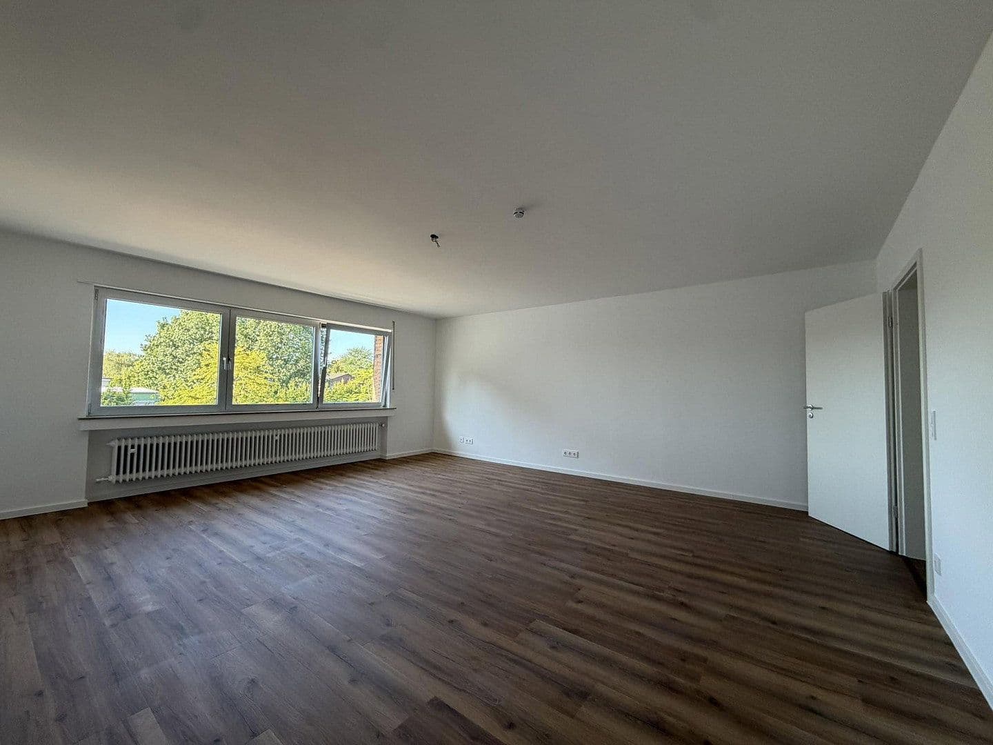 Pronájem bytu 3+1 95 m², Aachener Straße 1274, Köln, Severní Porýní-Vestfálsko Pronájem bytu 3+1 95 m², Aachener Straße 1274, Köln, Severní Porýní-Vestfálsko