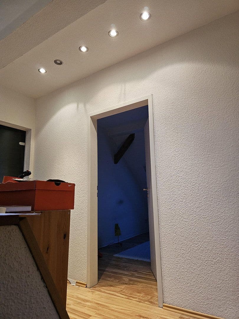 Prodej domu 130 m², pozemek 298 m², Brechen, Hessen Prodej domu 130 m², pozemek 298 m², Brechen, Hessen