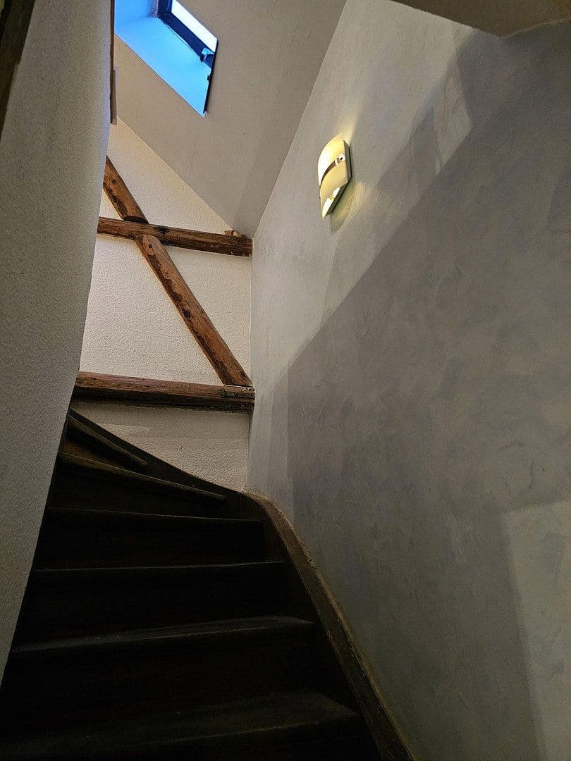 Prodej domu 130 m², pozemek 298 m², Brechen, Hessen Prodej domu 130 m², pozemek 298 m², Brechen, Hessen