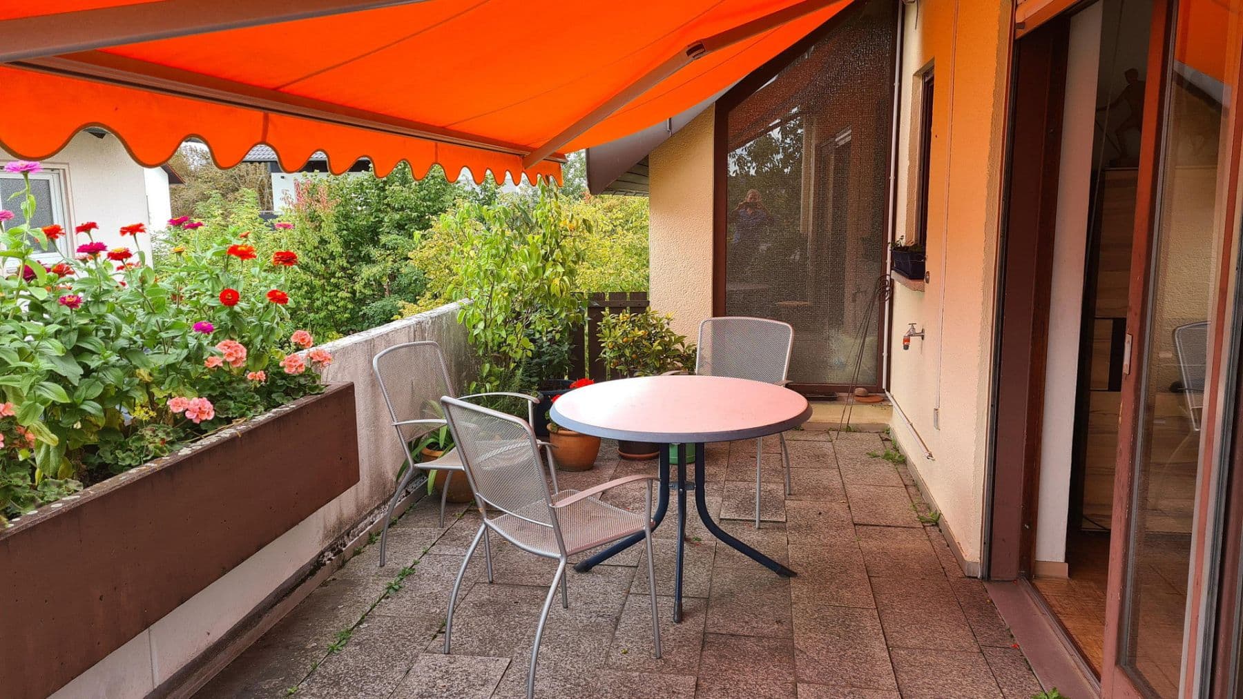 Prodej domu 195 m², pozemek 677 m², Nordlandstraße 5, Bad Neustadt an der Saale, Bavorsko Prodej domu 195 m², pozemek 677 m², Nordlandstraße 5, Bad Neustadt an der Saale, Bavorsko