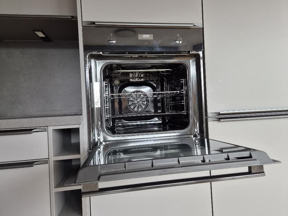 Pronájem bytu 3+1 93 m², Dresden, Sasko Pronájem bytu 3+1 93 m², Dresden, Sasko