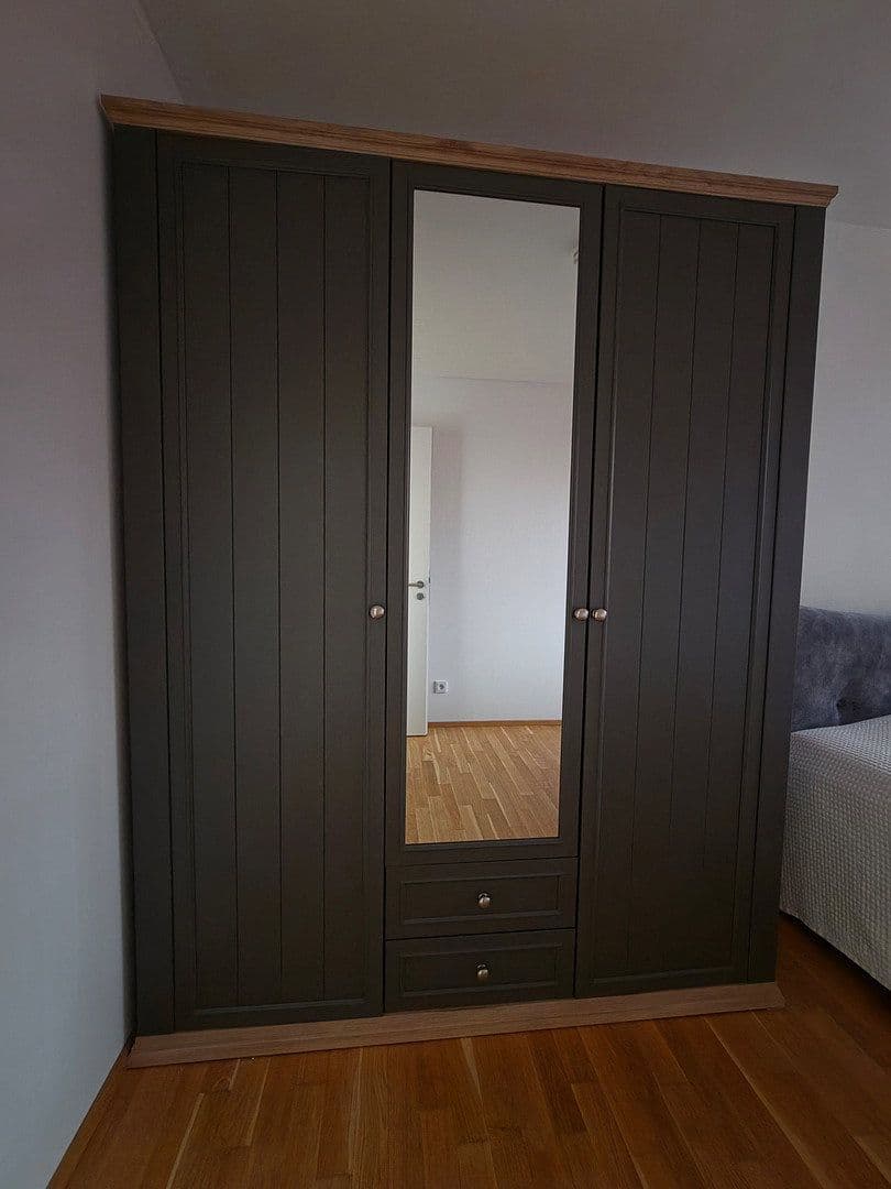 Pronájem bytu 3+1 93 m², Dresden, Sasko Pronájem bytu 3+1 93 m², Dresden, Sasko