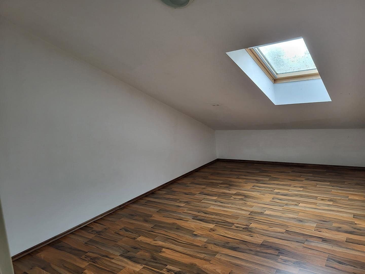 Pronájem bytu 3+1 80 m², Könener Str. 71, Konz, Porýní-Falc Pronájem bytu 3+1 80 m², Könener Str. 71, Konz, Porýní-Falc