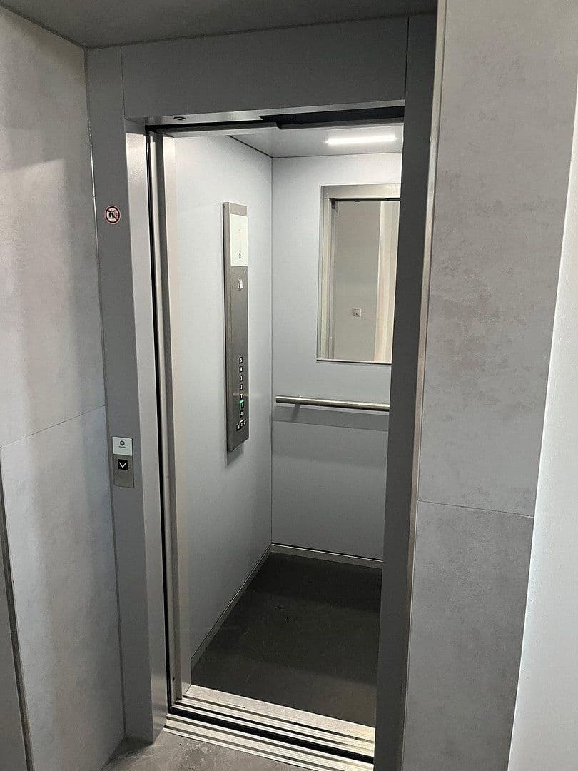 Pronájem bytu 1+1 32 m², Nürnberg, Bavorsko Pronájem bytu 1+1 32 m², Nürnberg, Bavorsko