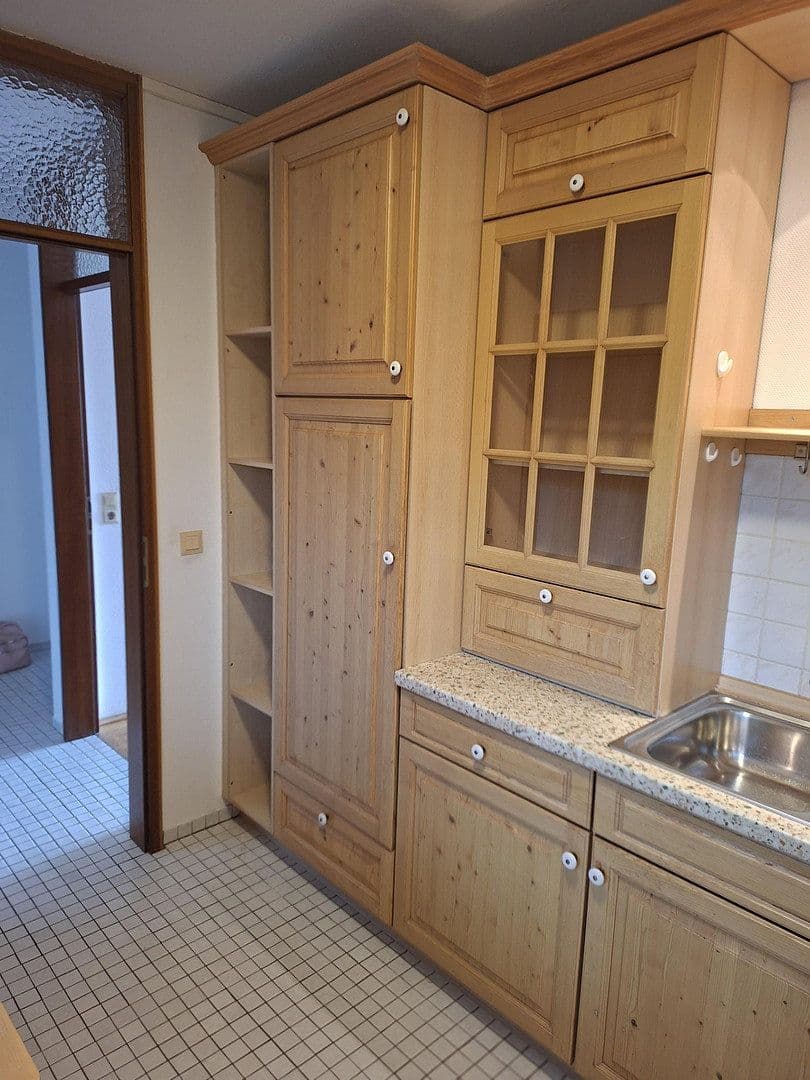 Pronájem bytu 3+1 97 m², Würzburg, Bavorsko Pronájem bytu 3+1 97 m², Würzburg, Bavorsko