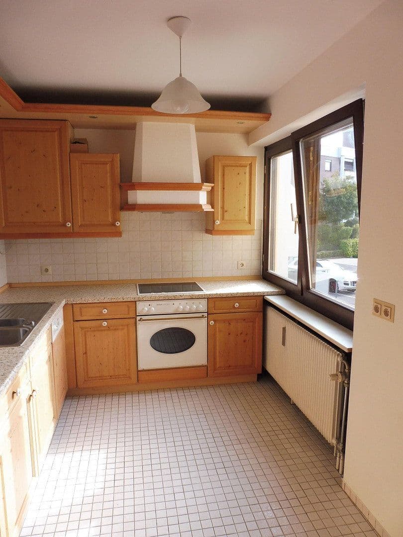 Pronájem bytu 3+1 97 m², Würzburg, Bavorsko Pronájem bytu 3+1 97 m², Würzburg, Bavorsko
