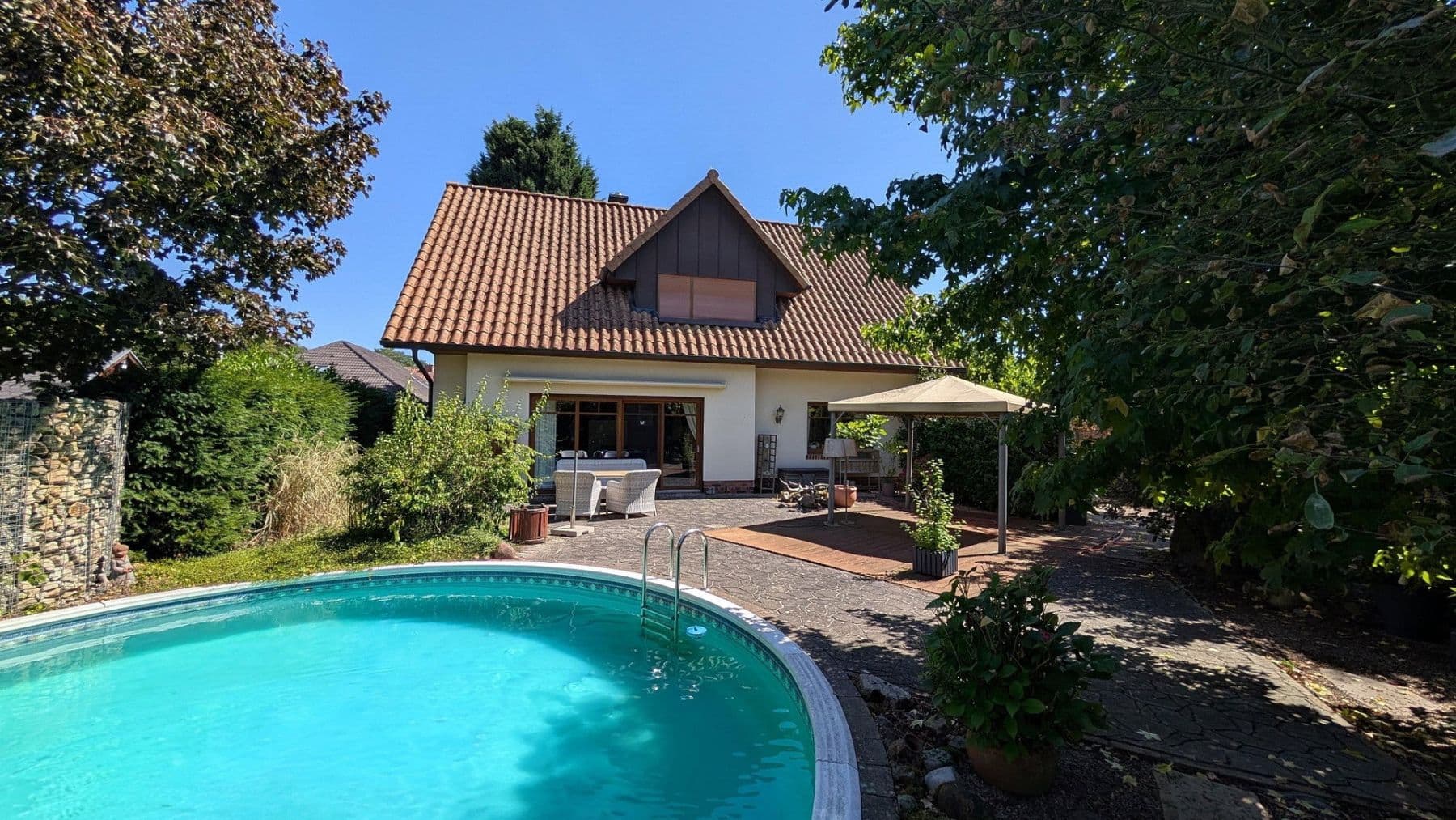 Prodej domu 140 m², pozemek 1.000 m², Vechta, Dolní Sasko Prodej domu 140 m², pozemek 1.000 m², Vechta, Dolní Sasko