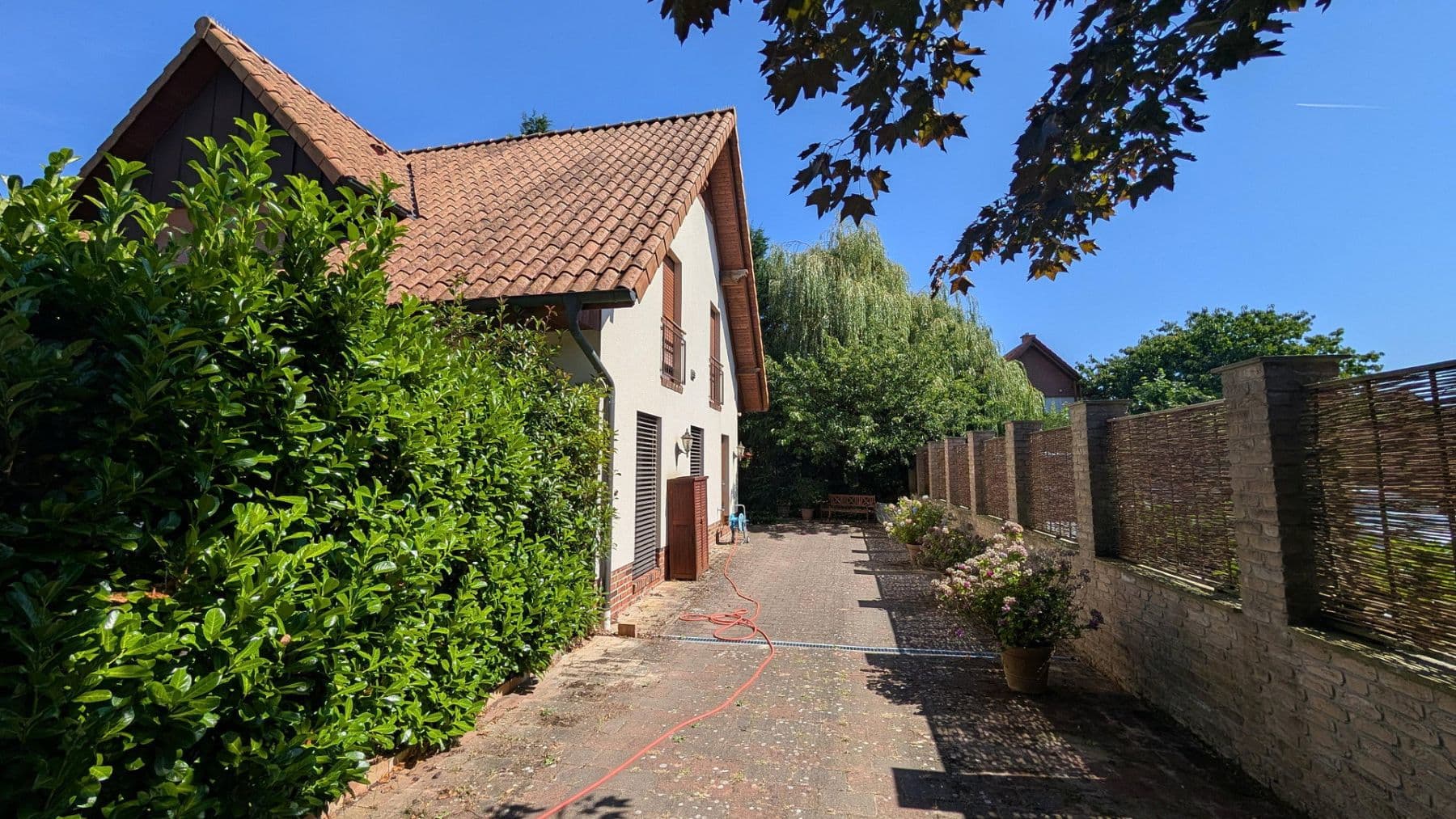 Prodej domu 140 m², pozemek 1.000 m², Vechta, Dolní Sasko Prodej domu 140 m², pozemek 1.000 m², Vechta, Dolní Sasko