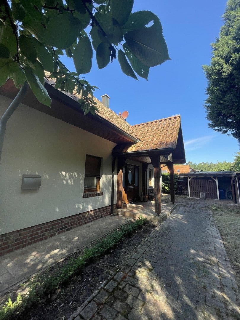 Prodej domu 140 m², pozemek 1.000 m², Vechta, Dolní Sasko Prodej domu 140 m², pozemek 1.000 m², Vechta, Dolní Sasko