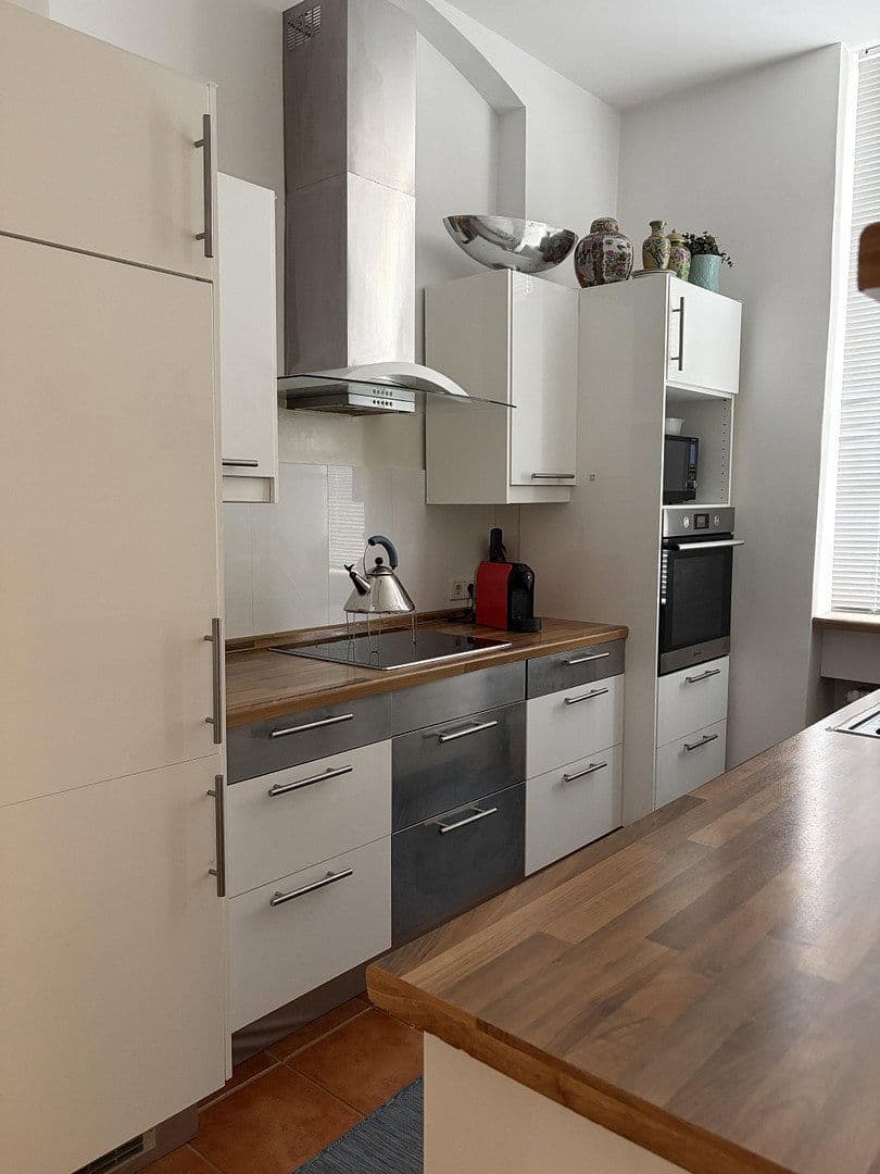 Pronájem bytu 3+1 80 m², Hektor Straße 21, Charlottenburg, Berlín Pronájem bytu 3+1 80 m², Hektor Straße 21, Charlottenburg, Berlín