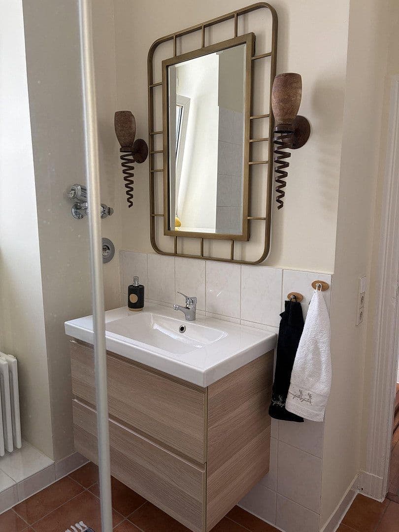 Pronájem bytu 3+1 80 m², Hektor Straße 21, Charlottenburg, Berlín Pronájem bytu 3+1 80 m², Hektor Straße 21, Charlottenburg, Berlín