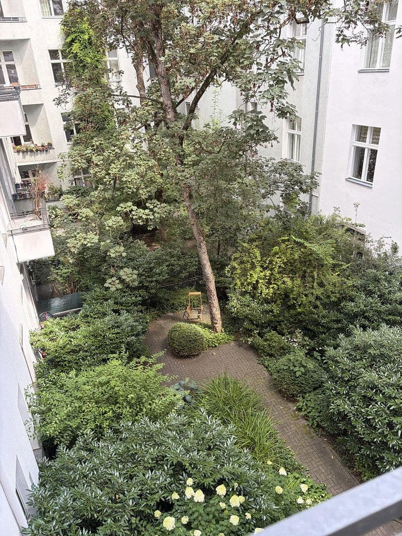 Pronájem bytu 3+1 80 m², Hektor Straße 21, Charlottenburg, Berlín Pronájem bytu 3+1 80 m², Hektor Straße 21, Charlottenburg, Berlín