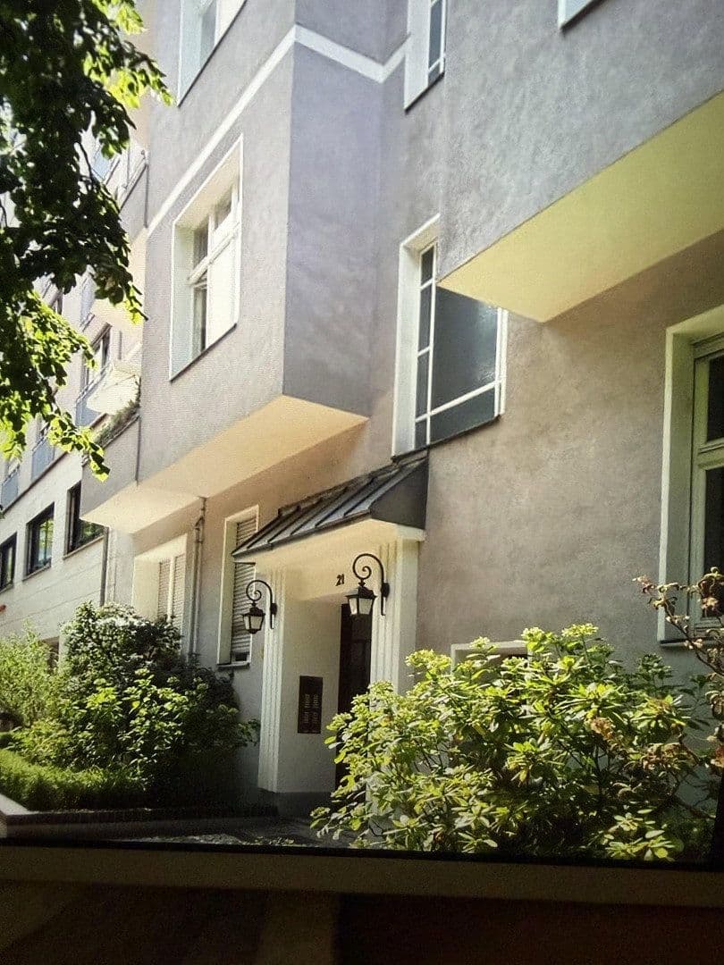 Pronájem bytu 3+1 80 m², Hektor Straße 21, Charlottenburg, Berlín Pronájem bytu 3+1 80 m², Hektor Straße 21, Charlottenburg, Berlín