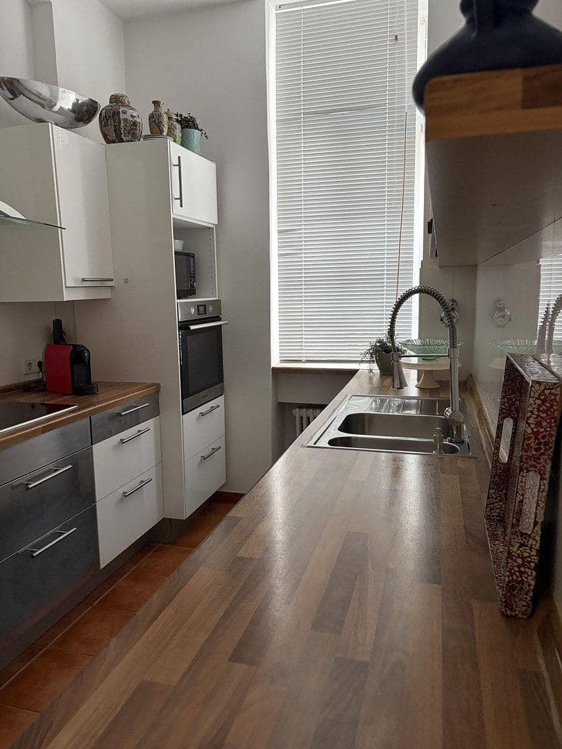 Pronájem bytu 3+1 80 m², Hektor Straße 21, Charlottenburg, Berlín Pronájem bytu 3+1 80 m², Hektor Straße 21, Charlottenburg, Berlín