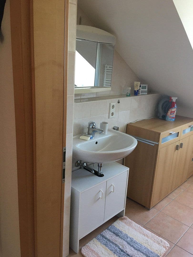 Pronájem bytu 5+1 126 m², Elkofener Weg 23, Grafing, Bavorsko Pronájem bytu 5+1 126 m², Elkofener Weg 23, Grafing, Bavorsko
