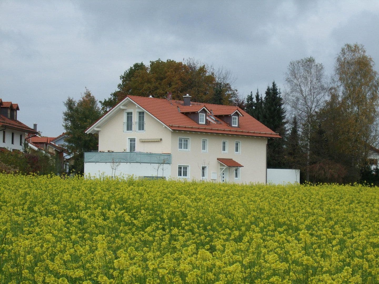 Pronájem bytu 5+1 126 m², Elkofener Weg 23, Grafing, Bavorsko Pronájem bytu 5+1 126 m², Elkofener Weg 23, Grafing, Bavorsko