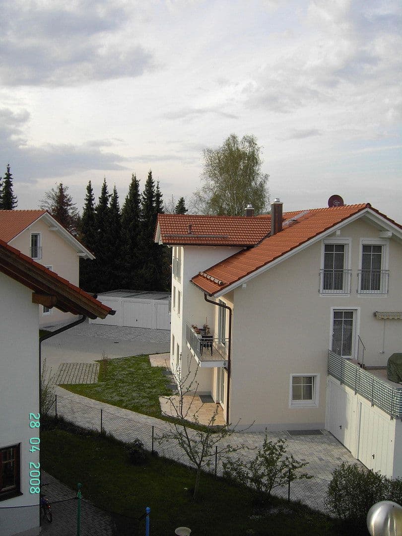 Pronájem bytu 5+1 126 m², Elkofener Weg 23, Grafing, Bavorsko Pronájem bytu 5+1 126 m², Elkofener Weg 23, Grafing, Bavorsko