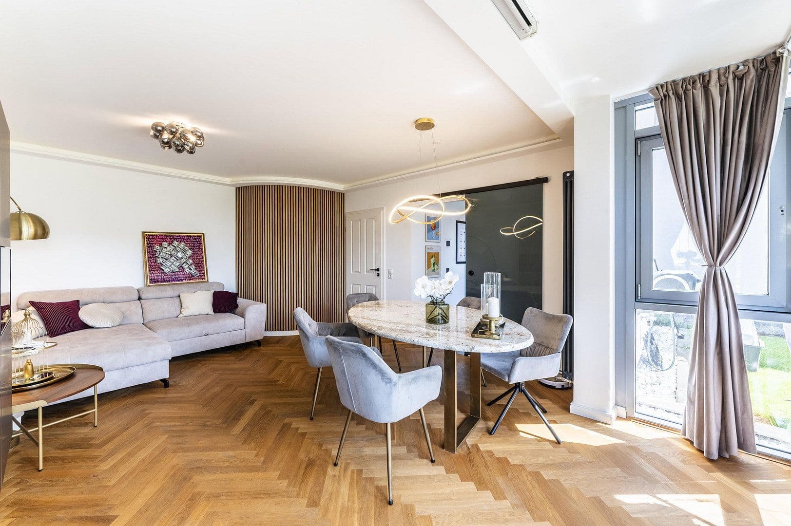 Prodej bytu 3+1 86 m², Dresden, Sasko Prodej bytu 3+1 86 m², Dresden, Sasko