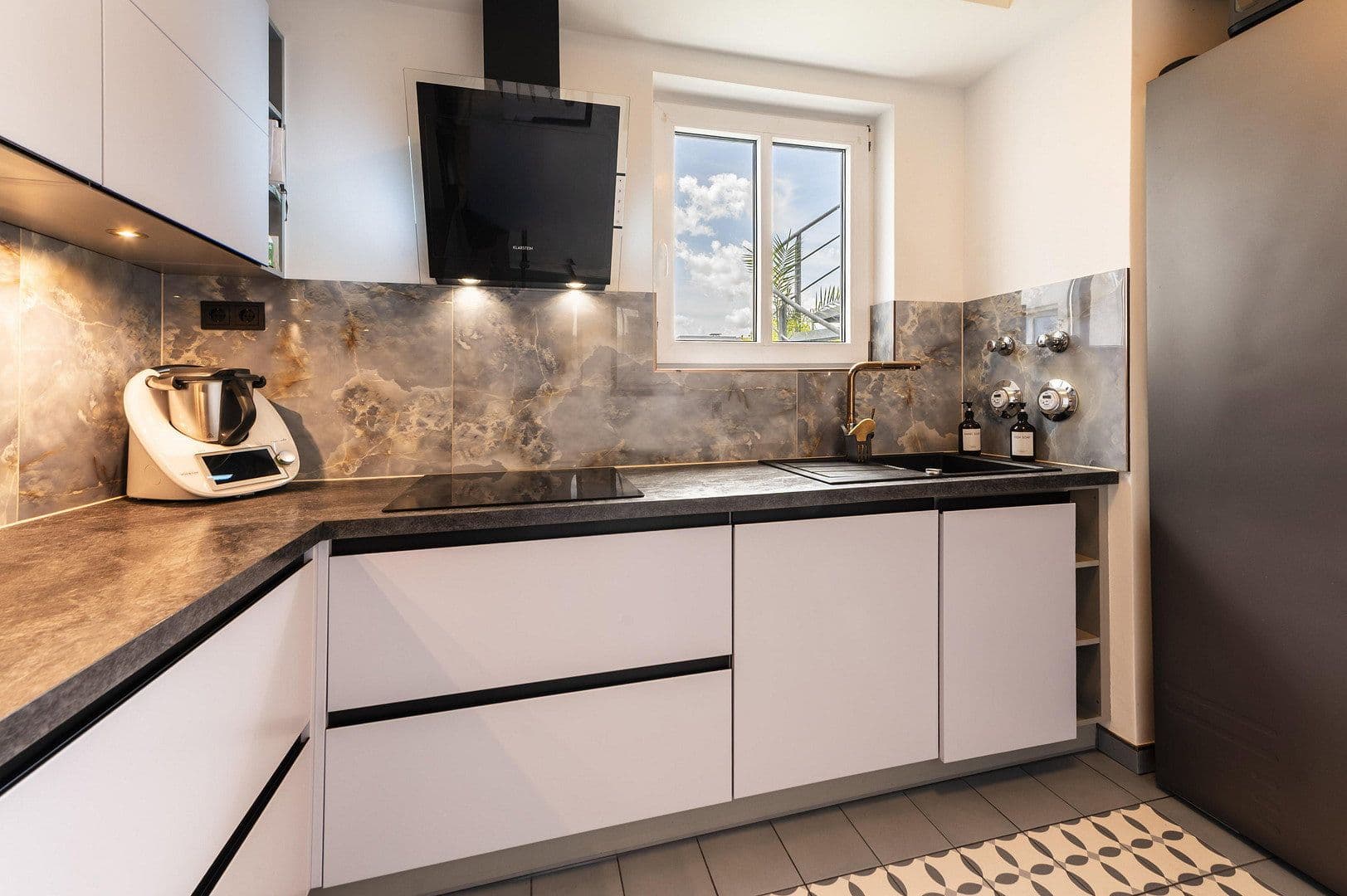 Prodej bytu 3+1 86 m², Dresden, Sasko Prodej bytu 3+1 86 m², Dresden, Sasko