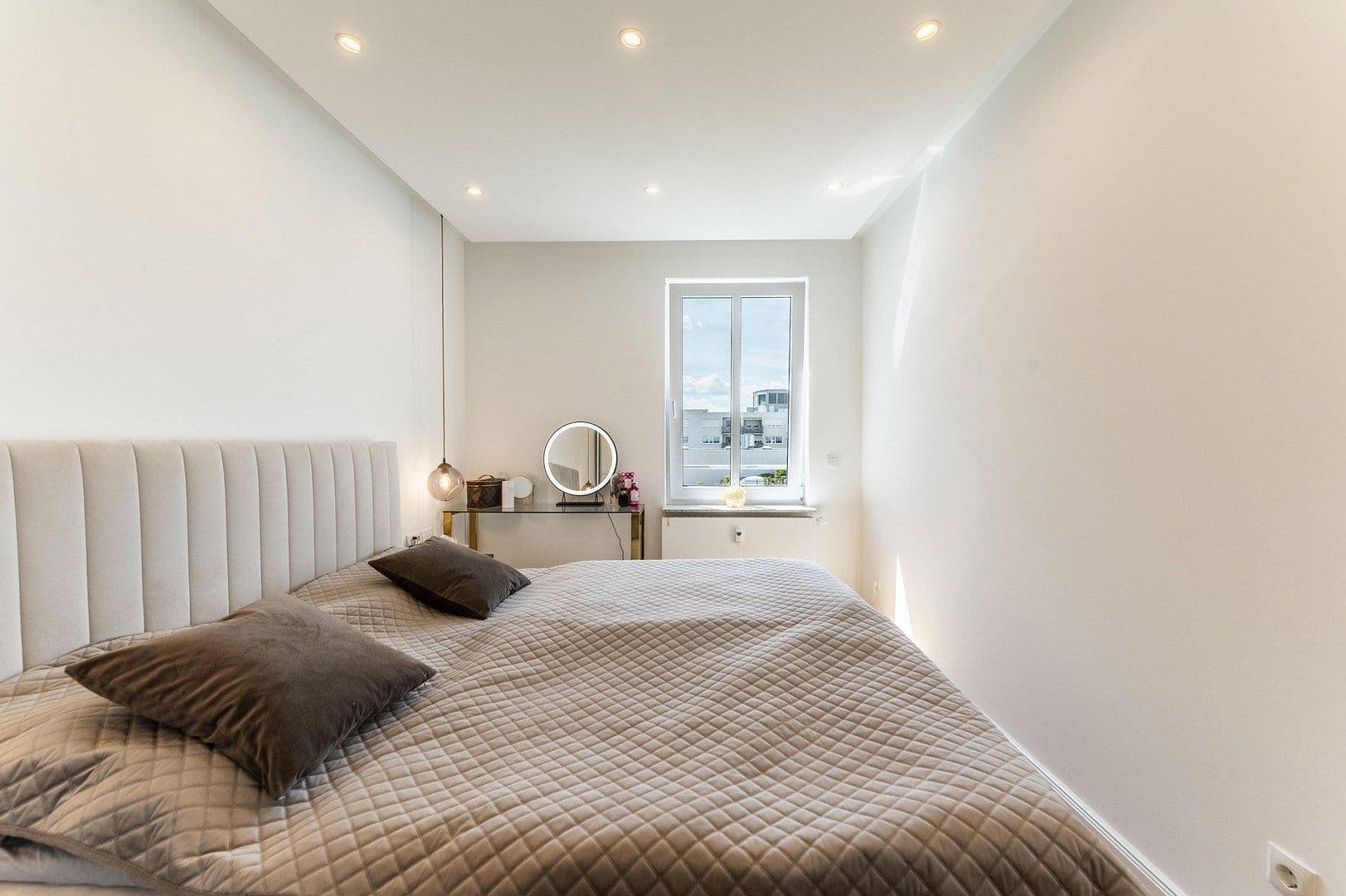 Prodej bytu 3+1 86 m², Dresden, Sasko Prodej bytu 3+1 86 m², Dresden, Sasko