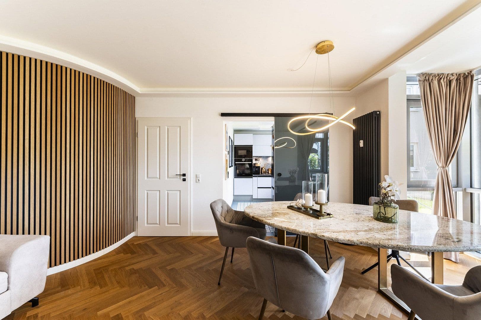 Prodej bytu 3+1 86 m², Dresden, Sasko Prodej bytu 3+1 86 m², Dresden, Sasko