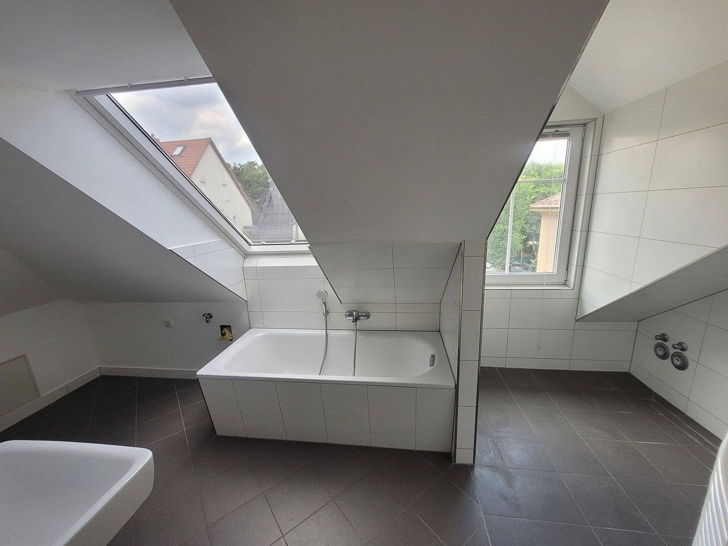 Prodej bytu 5+1 113 m², Genovevastraße 6, Berlin, Berlín Prodej bytu 5+1 113 m², Genovevastraße 6, Berlin, Berlín