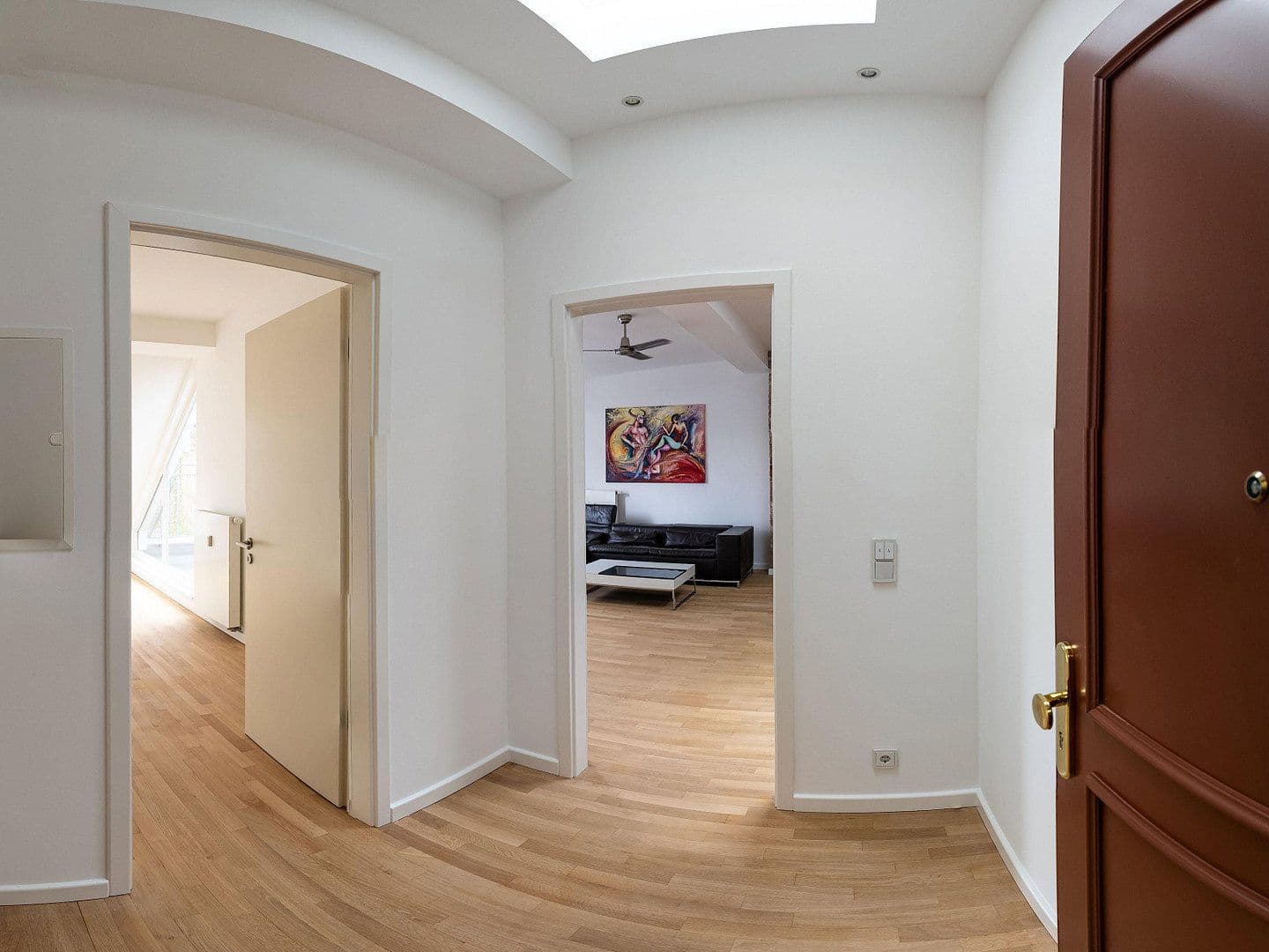 Prodej bytu 3+1 107 m², Berlin, Berlín Prodej bytu 3+1 107 m², Berlin, Berlín