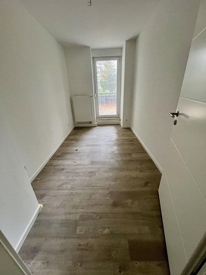 Pronájem bytu 2+1 43 m², Stötteritzer Landstraße 30, Leipzig, Sasko Pronájem bytu 2+1 43 m², Stötteritzer Landstraße 30, Leipzig, Sasko