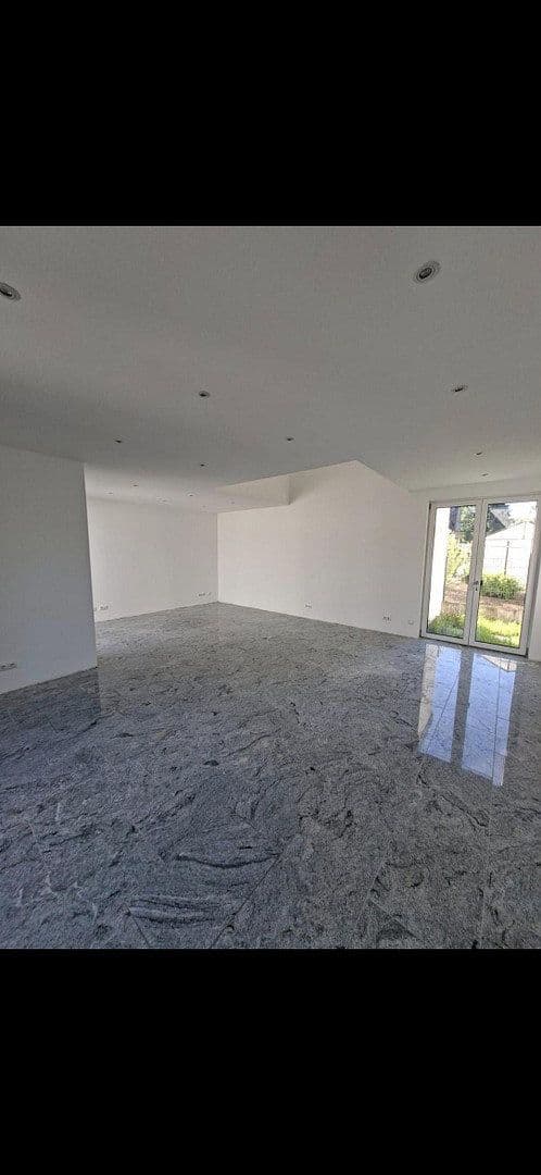 Prodej domu 153 m², pozemek 330 m², Castrop-Rauxel, Severní Porýní-Vestfálsko Prodej domu 153 m², pozemek 330 m², Castrop-Rauxel, Severní Porýní-Vestfálsko