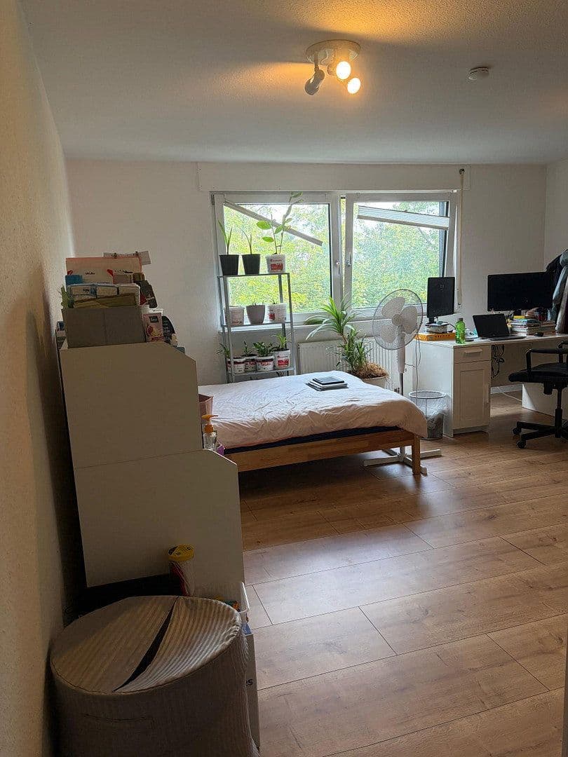 Pronájem bytu 1+1 35 m², Linkenheim-Hochstetten, Bádensko-Württembersko Pronájem bytu 1+1 35 m², Linkenheim-Hochstetten, Bádensko-Württembersko