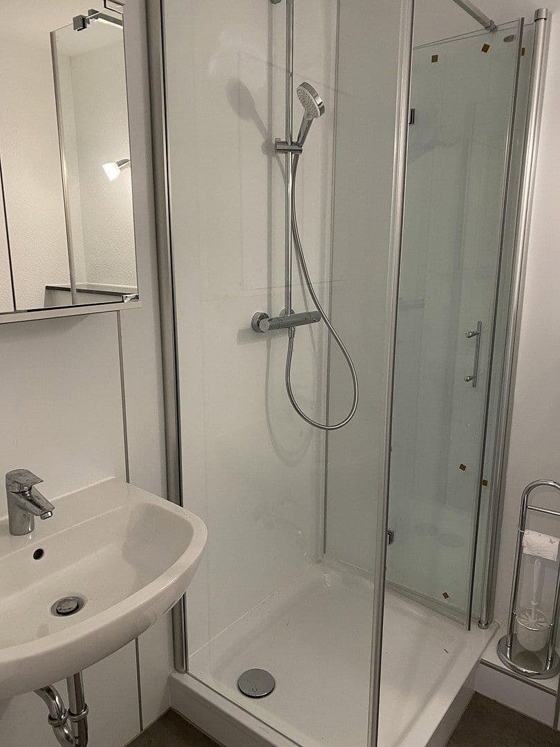 Pronájem bytu 1+1 35 m², Linkenheim-Hochstetten, Bádensko-Württembersko Pronájem bytu 1+1 35 m², Linkenheim-Hochstetten, Bádensko-Württembersko