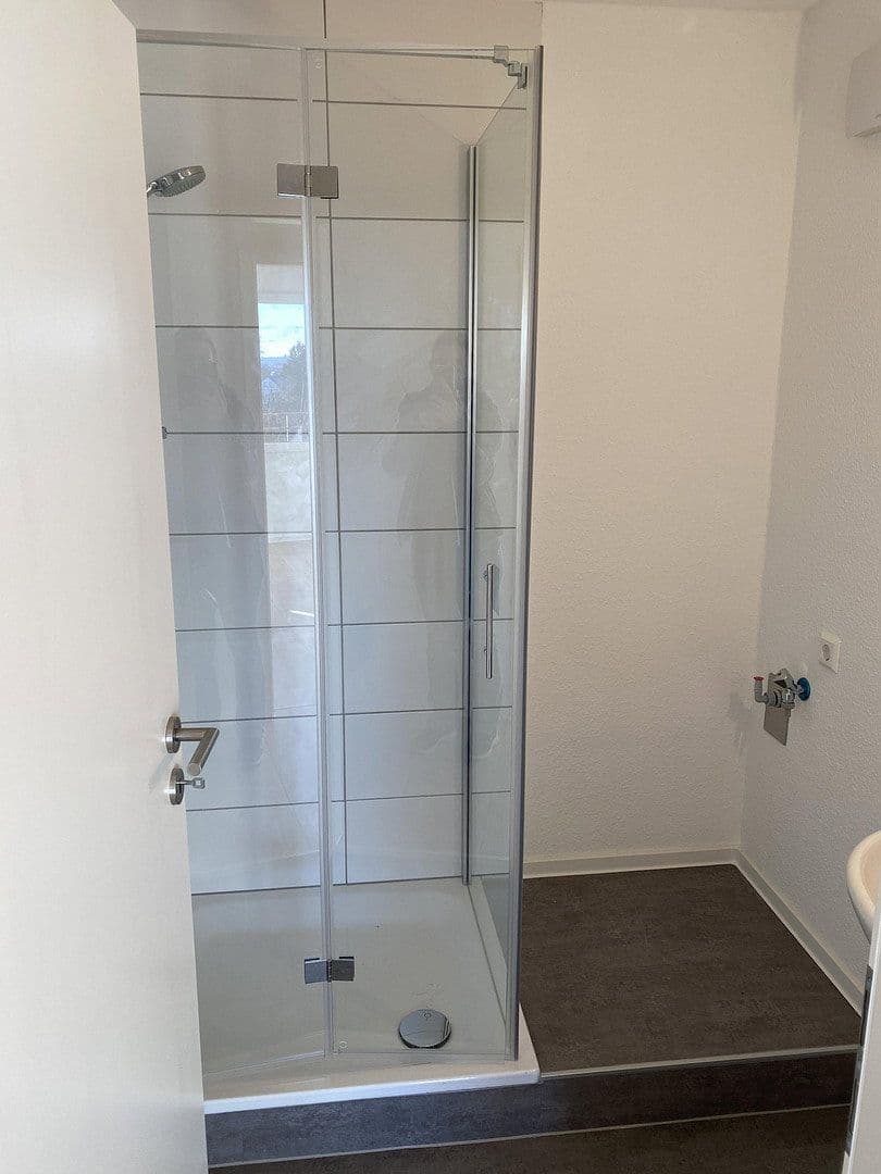 Pronájem bytu 1+1 35 m², Linkenheim-Hochstetten, Bádensko-Württembersko Pronájem bytu 1+1 35 m², Linkenheim-Hochstetten, Bádensko-Württembersko
