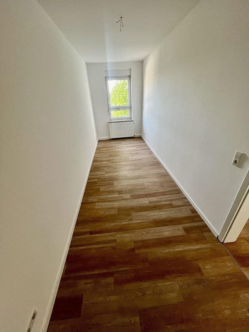Pronájem bytu 4+1 106 m², Stötteritzer Landstraße 30, Leipzig, Sasko Pronájem bytu 4+1 106 m², Stötteritzer Landstraße 30, Leipzig, Sasko