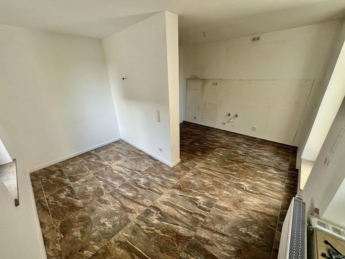 Pronájem bytu 4+1 106 m², Stötteritzer Landstraße 30, Leipzig, Sasko Pronájem bytu 4+1 106 m², Stötteritzer Landstraße 30, Leipzig, Sasko