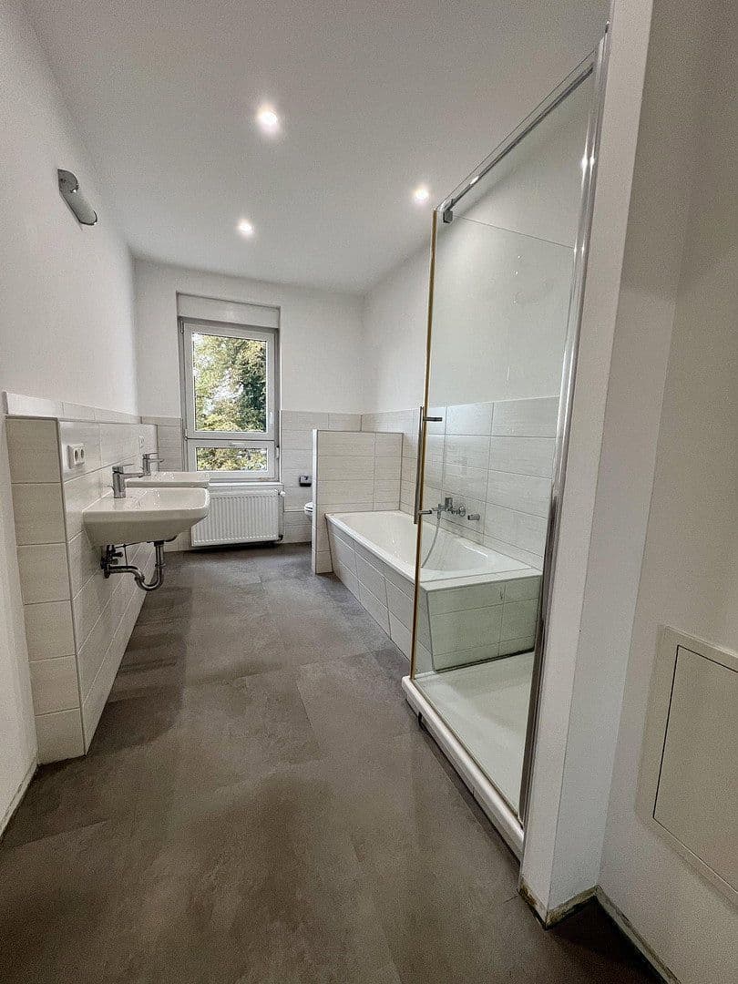 Pronájem bytu 4+1 106 m², Stötteritzer Landstraße 30, Leipzig, Sasko Pronájem bytu 4+1 106 m², Stötteritzer Landstraße 30, Leipzig, Sasko