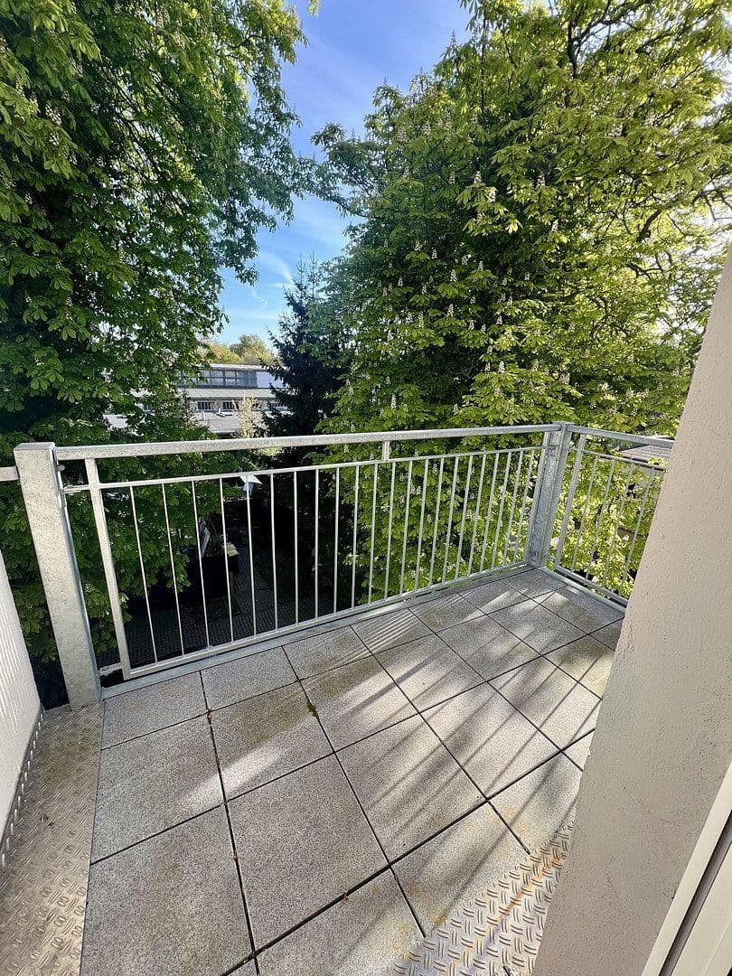 Pronájem bytu 4+1 106 m², Stötteritzer Landstraße 30, Leipzig, Sasko Pronájem bytu 4+1 106 m², Stötteritzer Landstraße 30, Leipzig, Sasko