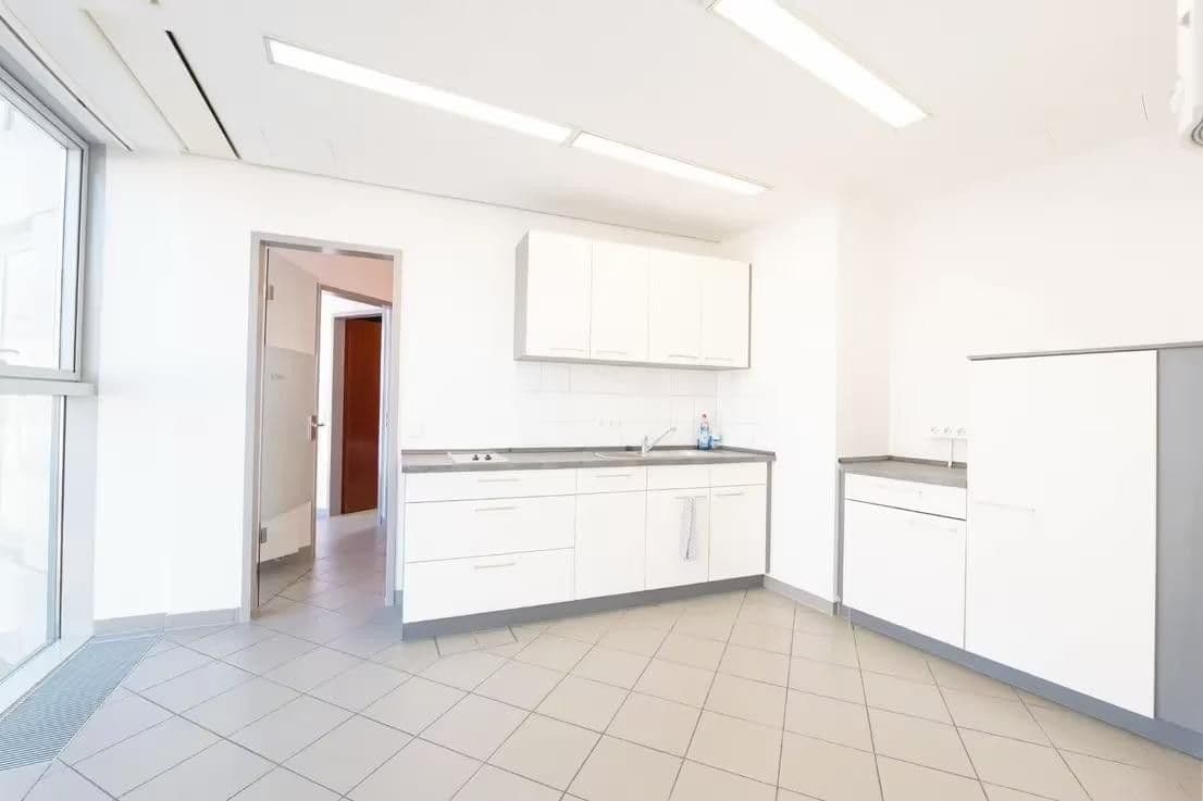Pronájem kanceláře 214 m², Bahnhofsplatz 6, Koblenz, Porýní-Falc Pronájem kanceláře 214 m², Bahnhofsplatz 6, Koblenz, Porýní-Falc